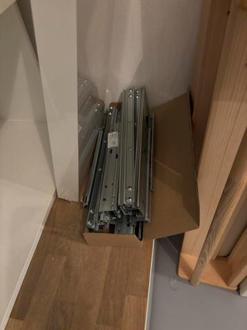 Ikea Besta lades, frontjes hoogglans wit & glazen fronten - afbeelding 6 Ikea Besta lades, frontjes hoogglans wit & glazen fronten - afbeelding 6