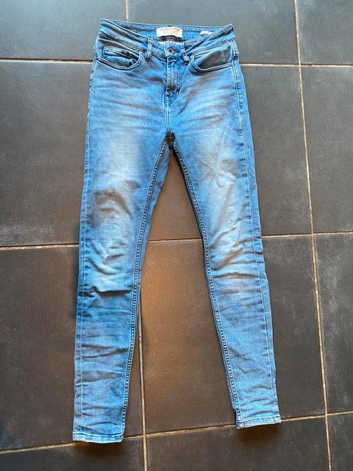 Kuyichi blauwe jeans Roxy high waist - maat 27 / 30, Kleding | Dames, Spijkerbroeken en Jeans, Zo goed als nieuw, W27 (confectie 34) of kleiner