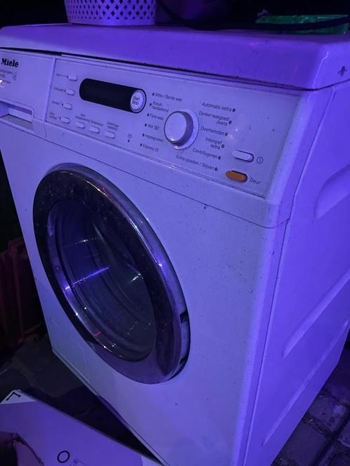 Miele W5821 wasmachine in onderdelen vanwege defect kruis, Witgoed en Apparatuur, Wasmachines, Niet werkend, Voorlader, 8 tot 10 kg