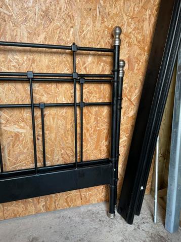 Bed spijlen IKEA SVELVIK - afbeelding 3 Bed spijlen IKEA SVELVIK - afbeelding 3