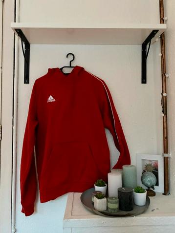 Rode Adidas trui met capuchon maat M