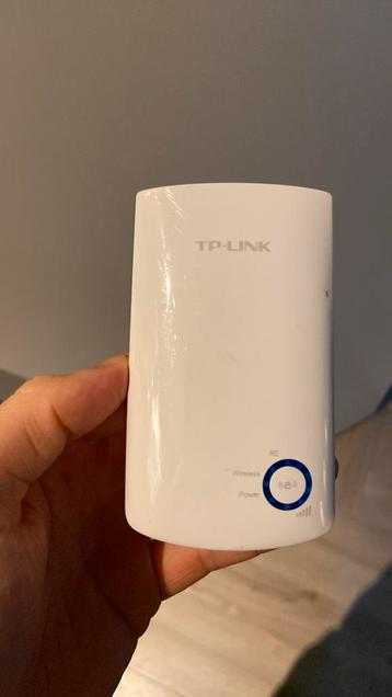 TP-LINK wifi range extender 