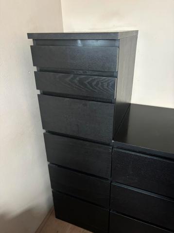 Hoge zwarte MALM kast ikea 6 lades - afbeelding 1 Hoge zwarte MALM kast ikea 6 lades - afbeelding 1