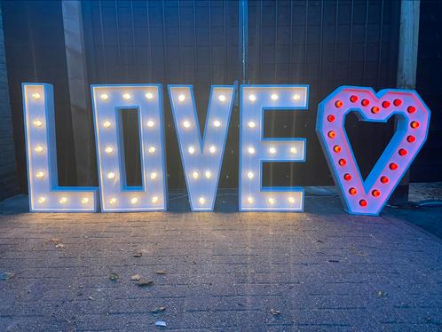 XL Lichtletters LOVE bruiloft en meer! GOEDKOOPSTE noorden, Hobby en Vrije tijd, Feestartikelen | Verhuur, Zo goed als nieuw, Geboorte of Huwelijk