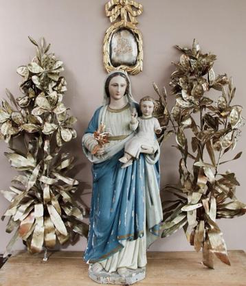 groot antiek houten Mariabeeld