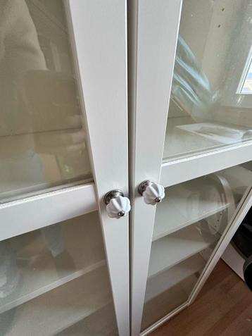 IKEA Billy Kast met glazen deuren - afbeelding 5 IKEA Billy Kast met glazen deuren - afbeelding 5