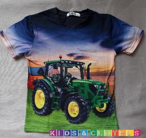 T Shirt met Tractor Print 122/128 John Deere, Kinderen en Baby's, Kinderkleding | Maat 122, Ophalen of Verzenden