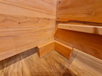 Bedframe 140x200, massief hout, gratis ophalen