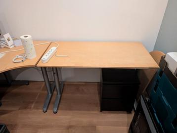 Ikea Galant Hoekbureau (160x120) + recht bureau (120x60) - afbeelding 2 Ikea Galant Hoekbureau (160x120) + recht bureau (120x60) - afbeelding 2