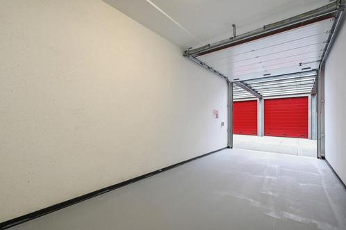 GARAGEBOX TE HUUR 25.84 m2 begane grond DEN HAAG / VOORBURG, Huizen en Kamers, Garages en Parkeerplaatsen, Den Haag