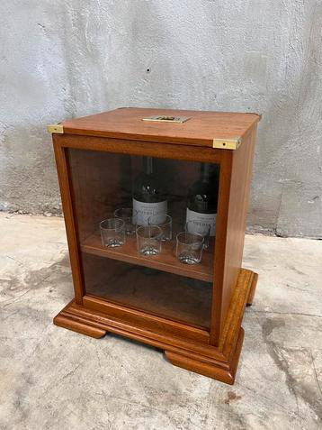 Vintage mahonie Engels Campaign drank kastje, vitrine