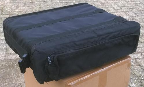 Flightcase  2HE softcase (tunnel circa 40 cm diep), Muziek en Instrumenten, Behuizingen en Koffers, Gebruikt, Overige instrumenten