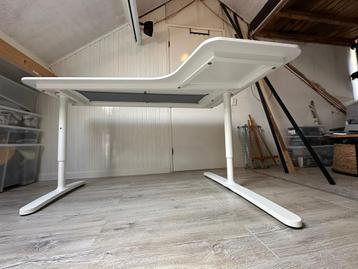 IKEA Bekant hoekbureau – wit – in hoogte verstelbaar - afbeelding 4 IKEA Bekant hoekbureau – wit – in hoogte verstelbaar - afbeelding 4