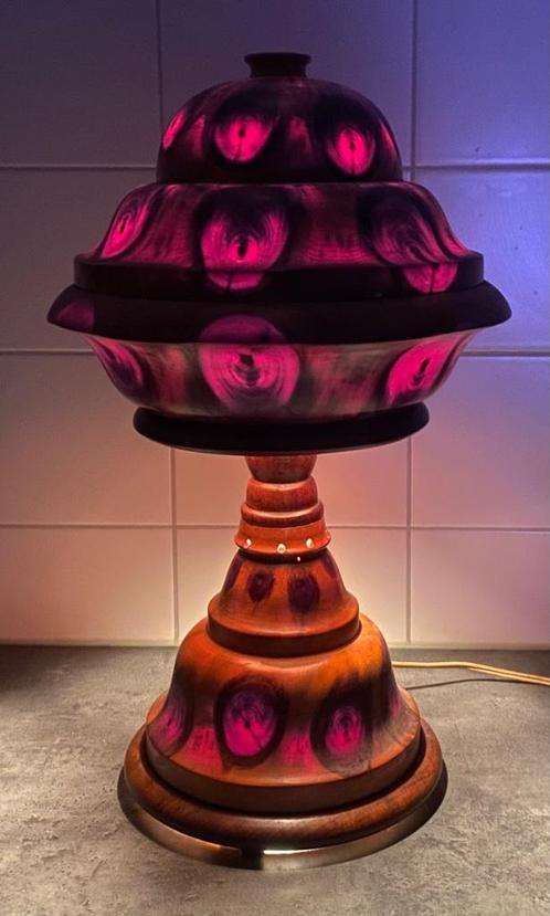 brazilian butterfly wood lamp, Huis en Inrichting, Lampen | Tafellampen, Zo goed als nieuw, Minder dan 50 cm, Hout, Ophalen