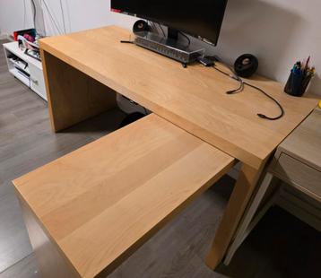 Ikea MALM bureau met uitschuifbaar blad - afbeelding 1 Ikea MALM bureau met uitschuifbaar blad - afbeelding 1