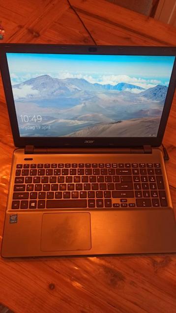 Acer e5-571 i3