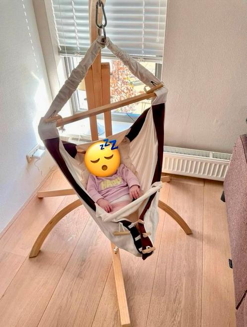 Baby hangmat met houten standaard, Kinderen en Baby's, Wipstoeltjes, Gebruikt, Ophalen