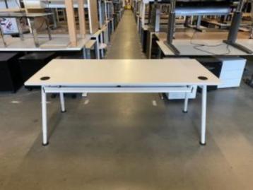 Bureau met knop 180x80xH68-88 cm, 39 stuks - afbeelding 11 Bureau met knop 180x80xH68-88 cm, 39 stuks - afbeelding 11