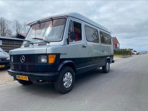 Mercedes 207D Kampeerauto | 1981 | Nieuwe APK, Auto's, Mercedes-Benz, Particulier, Diesel, Automaat, Origineel Nederlands, Overige kleuren