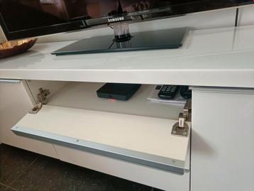 Ikea besta tv meubel hoogglans wit - afbeelding 2 Ikea besta tv meubel hoogglans wit - afbeelding 2