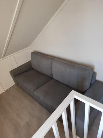 Grijze IKEA Kivik 3-zits bank - afbeelding 3 Grijze IKEA Kivik 3-zits bank - afbeelding 3