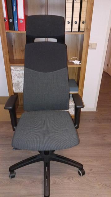 Ikea Bekant bureau grijs 160x80 en stoel Volmar grijs - afbeelding 4 Ikea Bekant bureau grijs 160x80 en stoel Volmar grijs - afbeelding 4