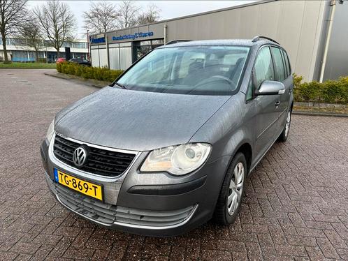 Volkswagen Touran 1.6 75KW 2007 Grijs 7 personen, Auto's, Volkswagen, Bedrijf, Touran, ABS, Airbags, Airconditioning, Bluetooth