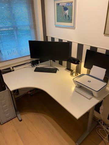 Ikea hoek bureau wit Effektiv serie - afbeelding 2 Ikea hoek bureau wit Effektiv serie - afbeelding 2