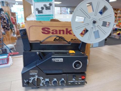 Sankyo sound 401 projector, Verzamelen, Fotografica en Filmapparatuur, Projector, Ophalen