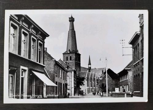 Baarle-Nassau-Hertog - Kerkstraat (Sint-Remigiuskerk), Verzamelen, Ansichtkaarten | Nederland, Ongelopen, Noord-Brabant, 1960 tot 1980