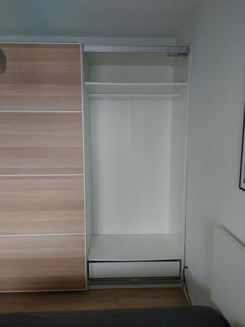 Ikea PAX kast groot met schuifdeuren - afbeelding 4 Ikea PAX kast groot met schuifdeuren - afbeelding 4