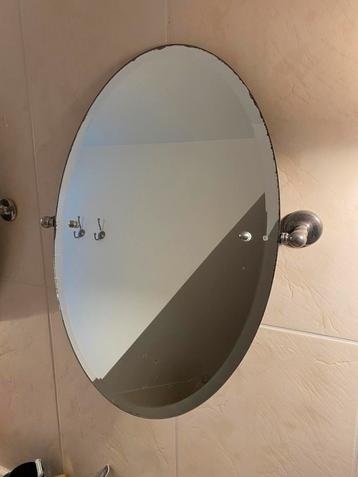 Twee spiegels badkamer