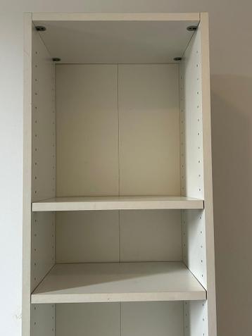 Witte IKEA boekenkast (BILLY stijl) -40x202cm - afbeelding 3 Witte IKEA boekenkast (BILLY stijl) -40x202cm - afbeelding 3