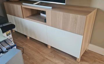 Ikea Besta tv meubel wit met hout, ladekast met druksysteem. - afbeelding 1 Ikea Besta tv meubel wit met hout, ladekast met druksysteem. - afbeelding 1
