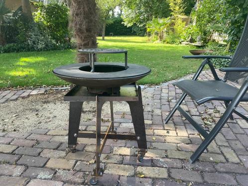 Cortenstaal vuurschaal op poten, BBQ, Barbecue, Tuin en Terras, Houtskoolbarbecues, Nieuw, Met accessoires, Ophalen