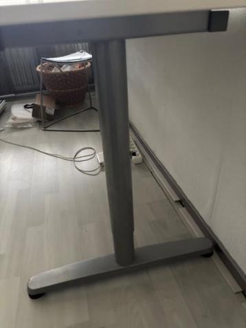 Bureau, hoekopstelling Galant Ikea, wit - afbeelding 2 Bureau, hoekopstelling Galant Ikea, wit - afbeelding 2