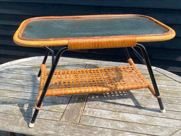 Vintage Rohe rotan en glas bijzettafeltje tafel salontafel 