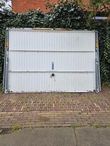 HORMANN garage deur (3.00x2.10  (afstandsbediening)