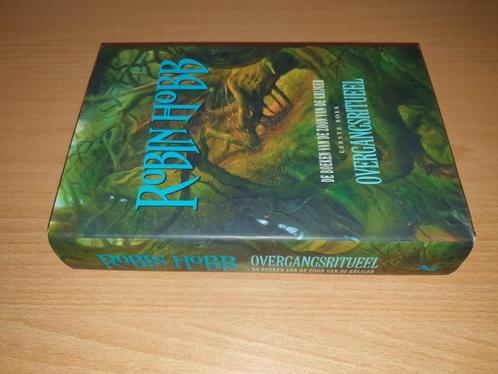 Robin Hobb – Overgangsritueel (HC + omslag), Boeken, Fantasy, Gelezen, Ophalen of Verzenden