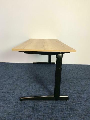 Grote partij Ahrend 500 bureaus, refurbished met nieuw blad - afbeelding 2 Grote partij Ahrend 500 bureaus, refurbished met nieuw blad - afbeelding 2