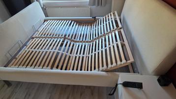 Tweepersoonsbed met elektrische lattenbodems - afbeelding 8 Tweepersoonsbed met elektrische lattenbodems - afbeelding 8