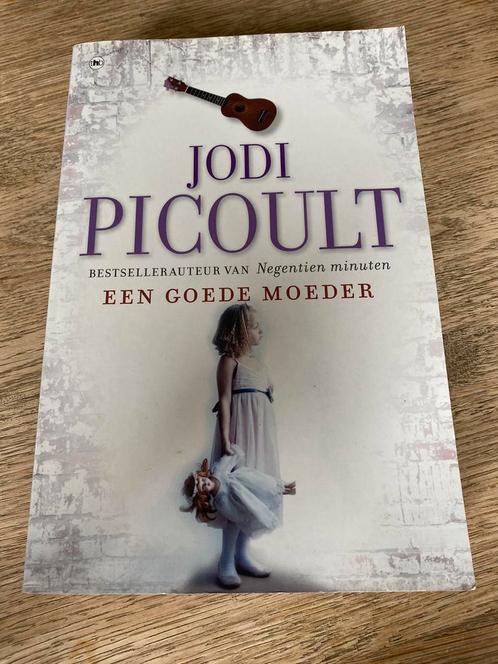 Jodi Picoult - Een goede moeder, Boeken, Literatuur, Zo goed als nieuw, Nederland, Ophalen of Verzenden