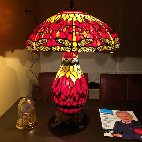 Tiffany lamp Studio stijl RED DRAGONFLY tafellamp, Antiek en Kunst, Curiosa en Brocante, Ophalen of Verzenden