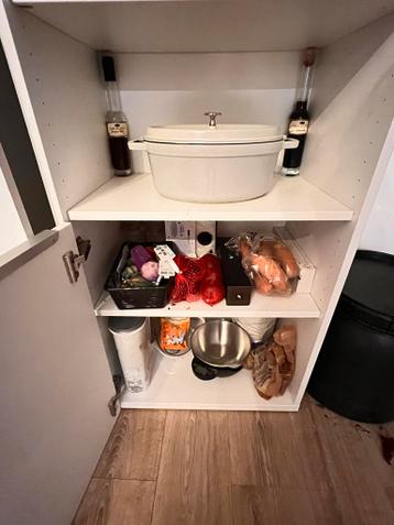 IKEA Besta vitrine Wandkast, Keukenkastje - afbeelding 4 IKEA Besta vitrine Wandkast, Keukenkastje - afbeelding 4