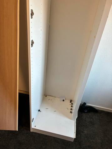 IKEA Pax Hoekelement 236cm hoog - afbeelding 6 IKEA Pax Hoekelement 236cm hoog - afbeelding 6