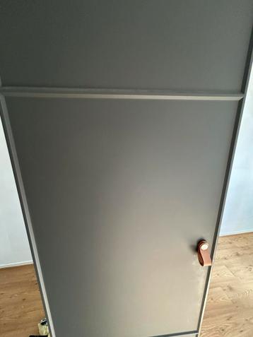 Ikea Pax kledingkast Wit met Grijs 50x58x236cm - afbeelding 3 Ikea Pax kledingkast Wit met Grijs 50x58x236cm - afbeelding 3