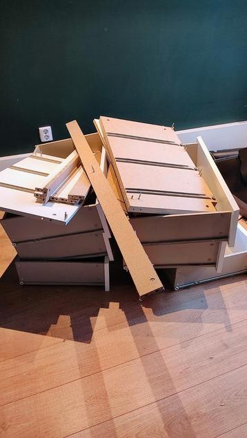 Gratis Malm kast Ikea - Rivierenbuurt Groningen - afbeelding 4 Gratis Malm kast Ikea - Rivierenbuurt Groningen - afbeelding 4