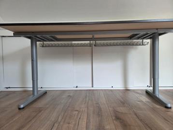 Bureau Galant 180x90 incl. Kabelgoot - afbeelding 2 Bureau Galant 180x90 incl. Kabelgoot - afbeelding 2