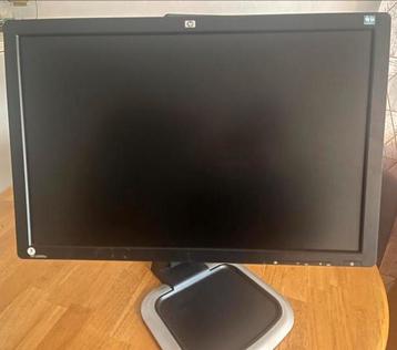HP lp2475w monitor 2x €40