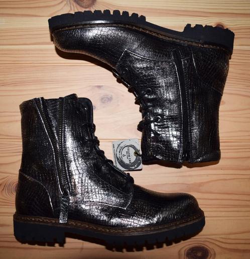 YELLOW CAB - leren zilverkleurige Officer boots - maat 37, Kleding | Dames, Schoenen, Nieuw, Lage of Enkellaarzen, Overige kleuren